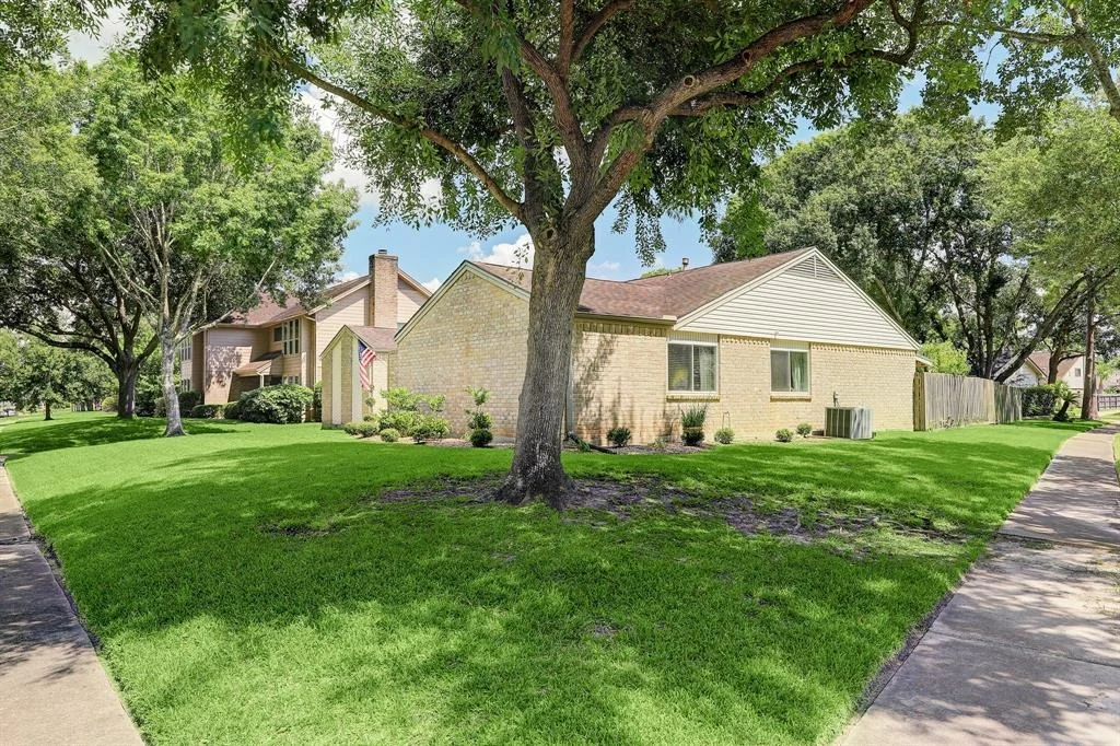 Photo of 15023 Sun Harbor Drive