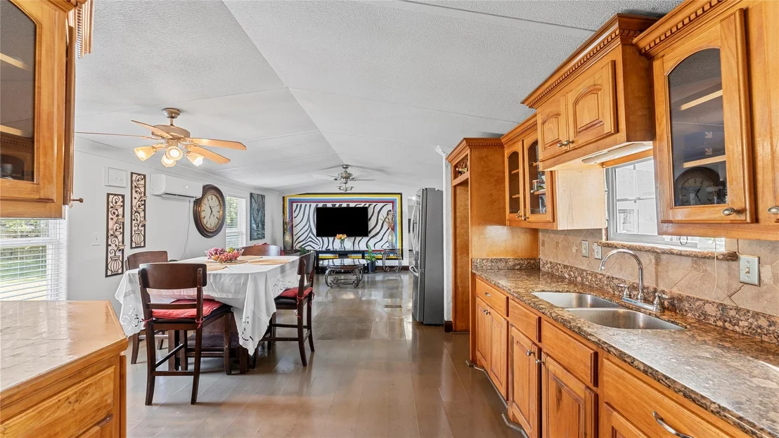 Photo of 22202 Maplewood Drive