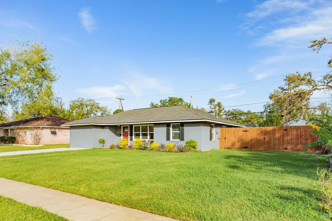 Photo of 232 Birch Street