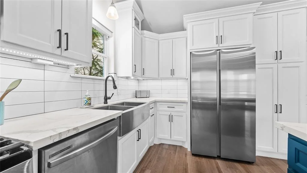 Photo of 5939 Bankside Drive