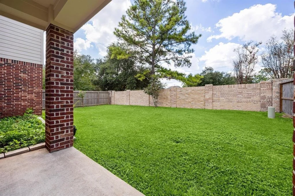 Photo of 2935 Red Oak Leaf Trl