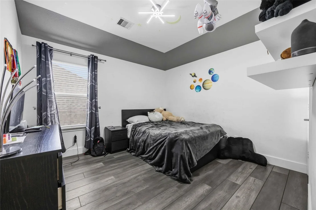 Photo of 2826 Walnut Crest Drive