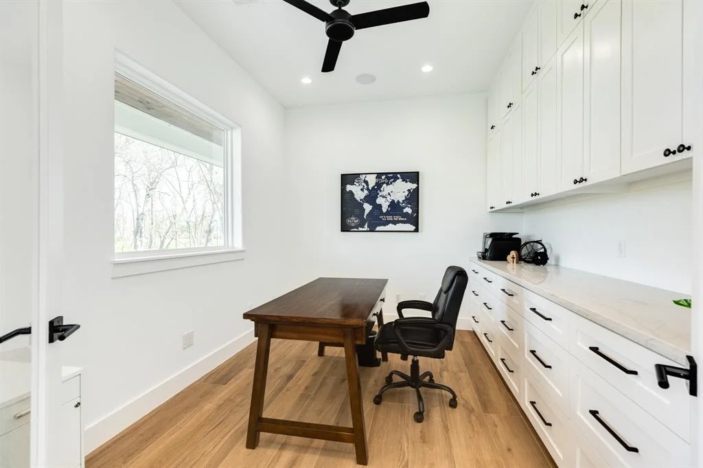 Photo of 7827 County Road 400