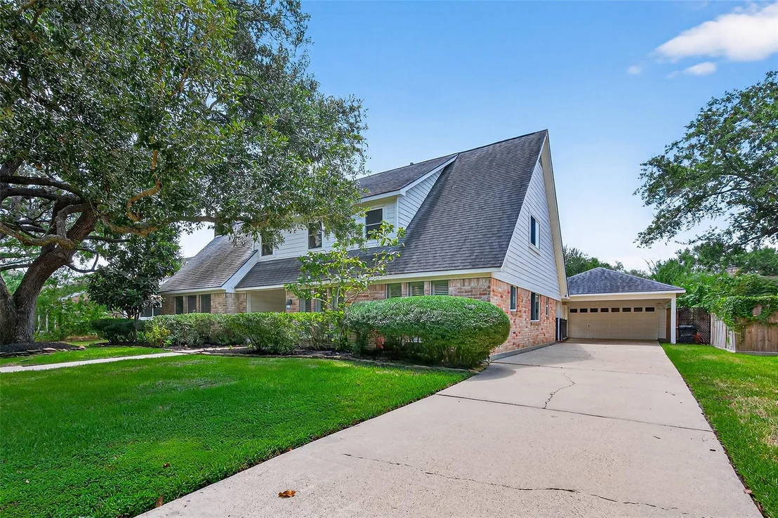 Photo of 18307 Harrow Hill Drive