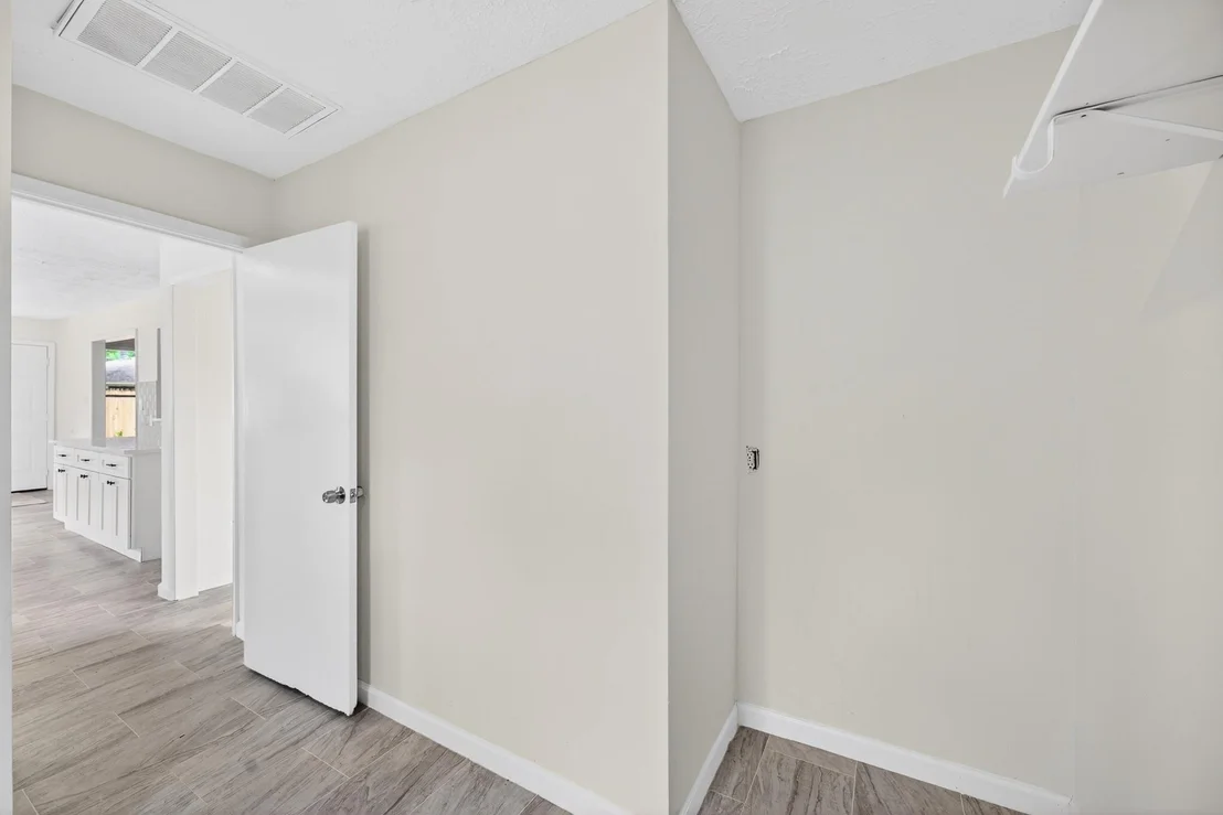 Photo of 24106 Spring Mill Lane