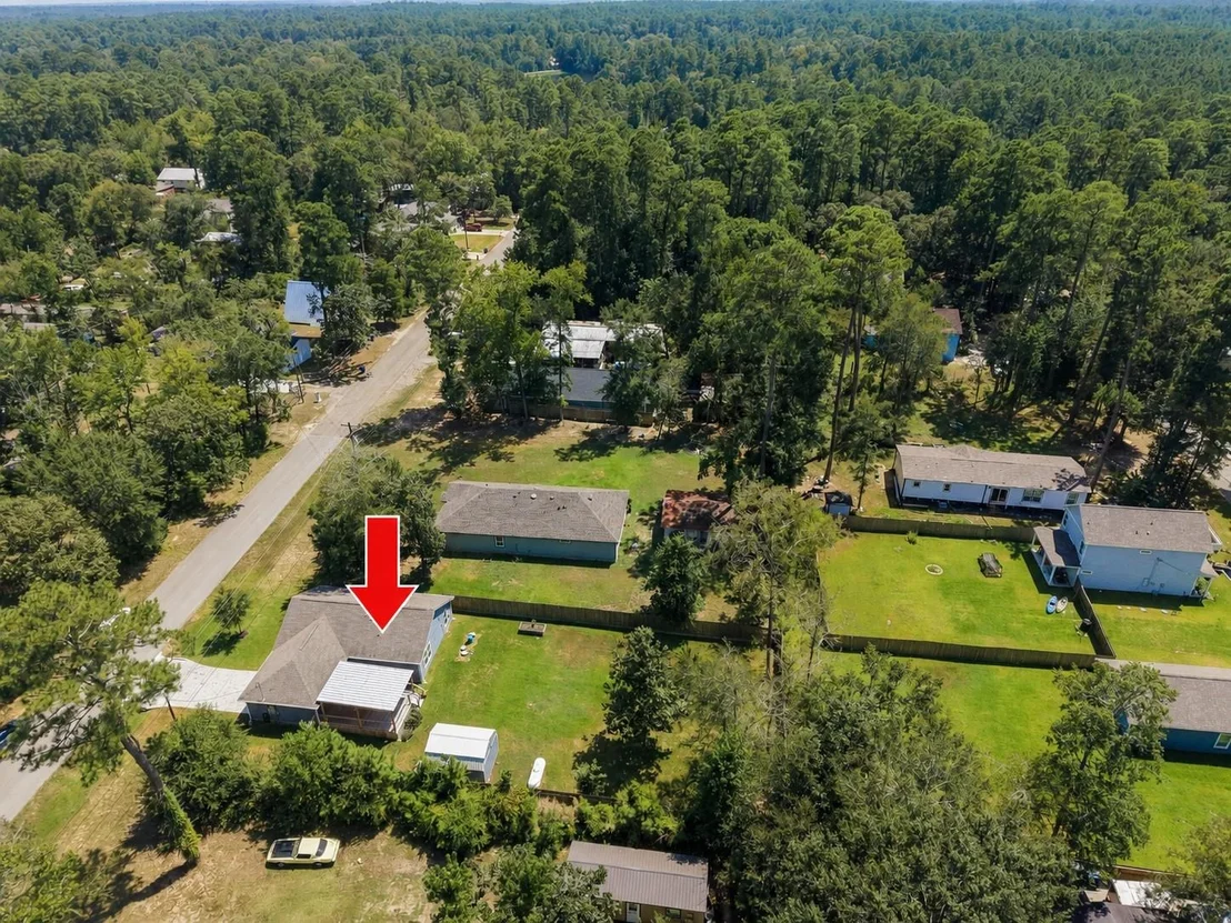 Photo of 15843 Oak Drive