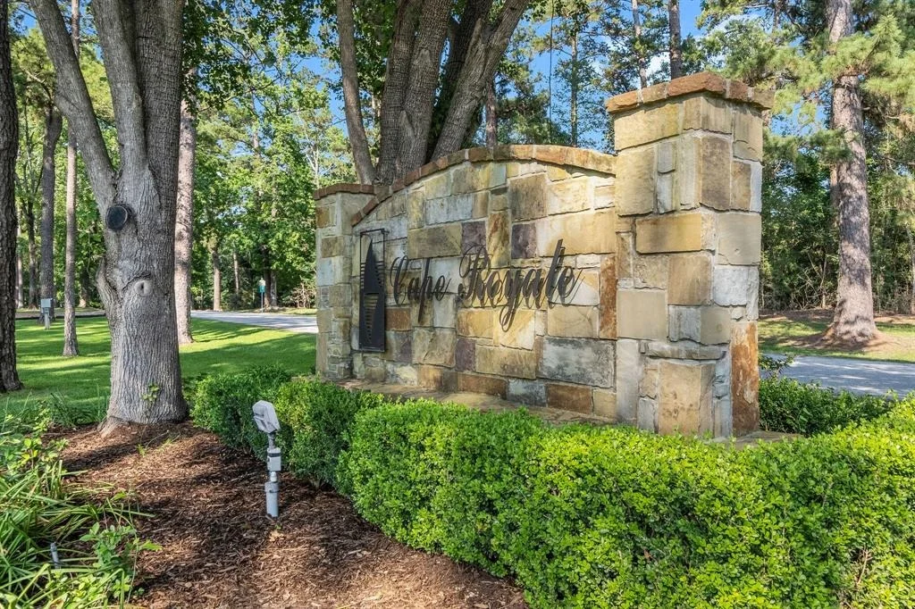 Photo of 221 Harbour Row Drive