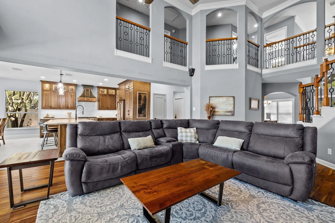 Photo of 2823 Irvington Drive