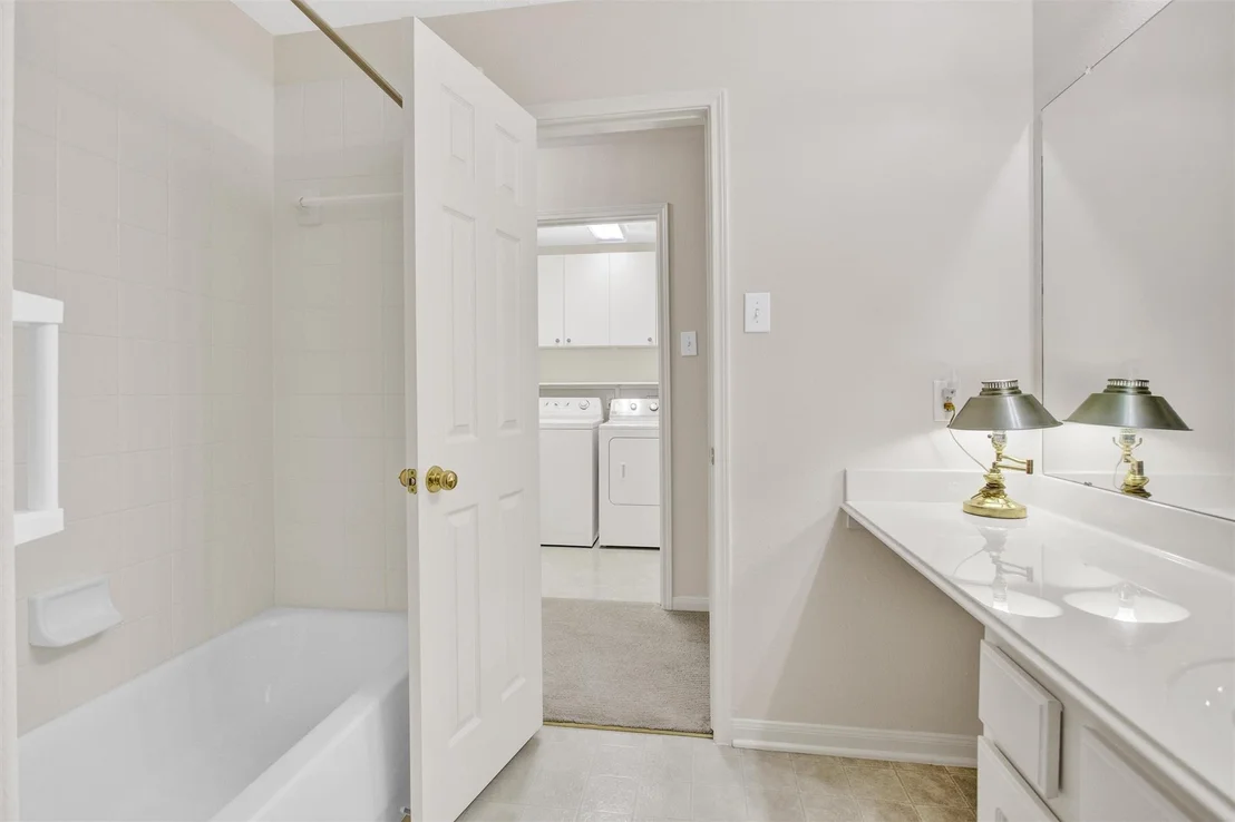 Photo of 6031 Skyhaven Lane