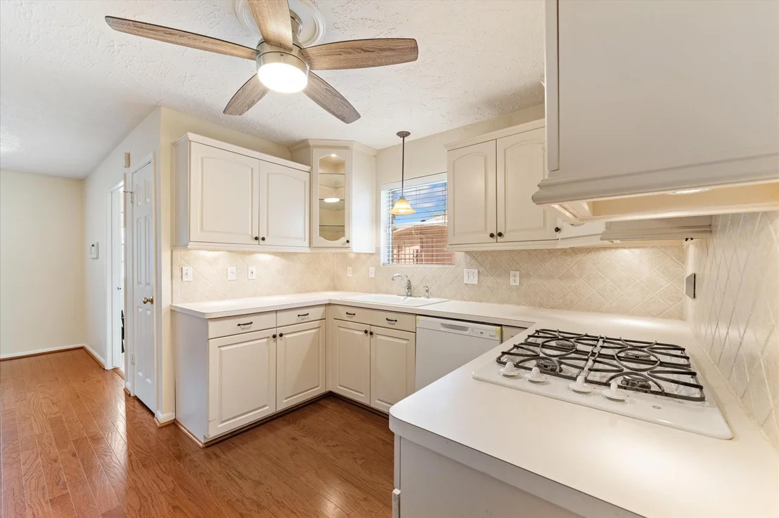 Photo of 4711 Carbrook Court