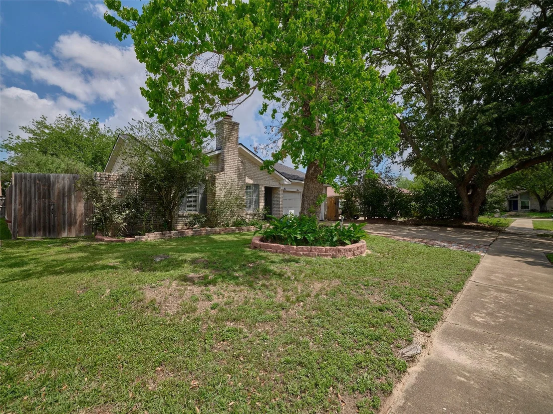 Photo of 22106 Fincastle Drive