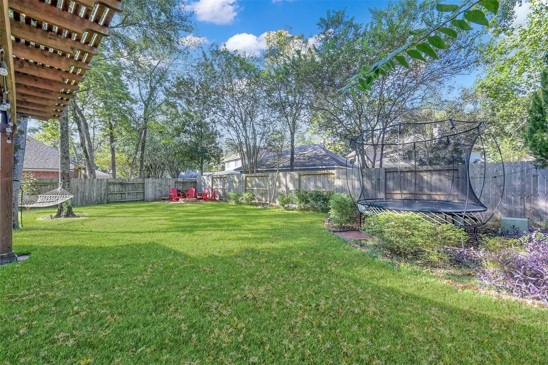 Photo of 143 S Goldenvine Circle