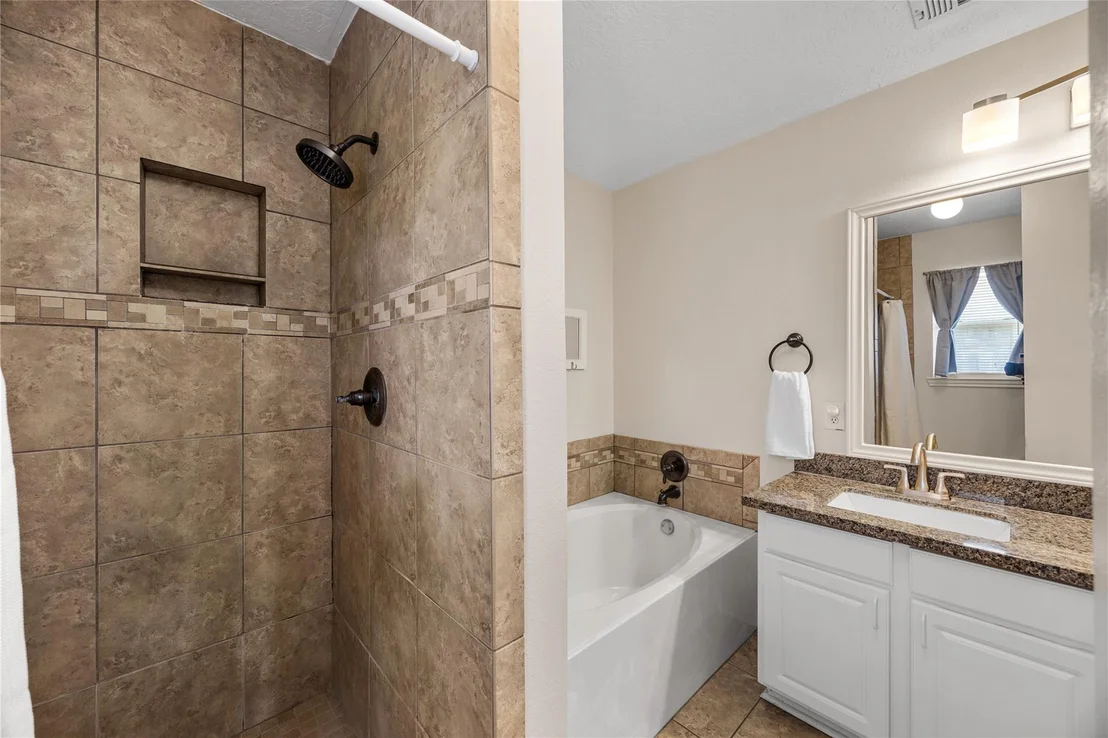 Photo of 21139 Wildcroft Drive