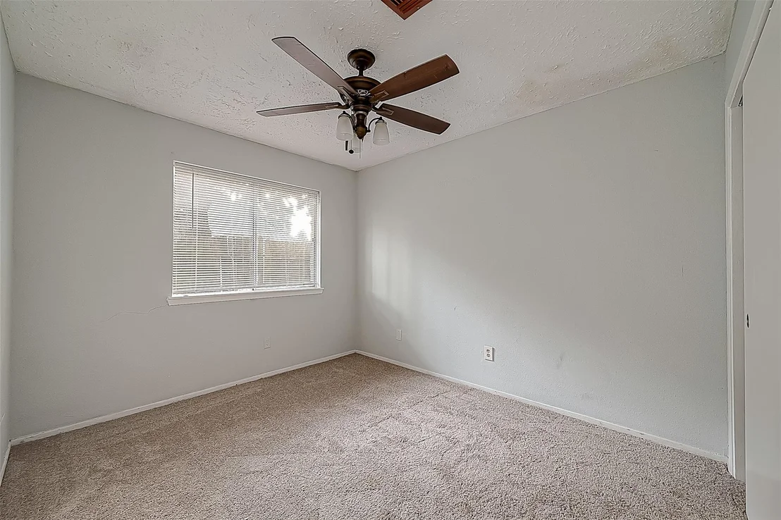 Photo of 7035 Foxfield Lane