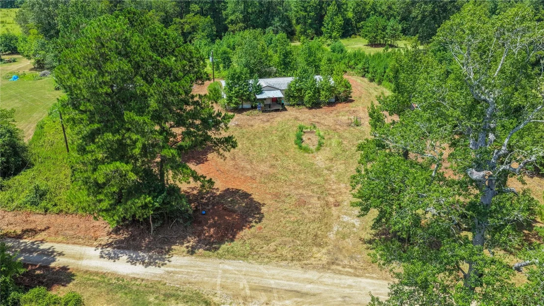 Photo of 2796 Helmic Road