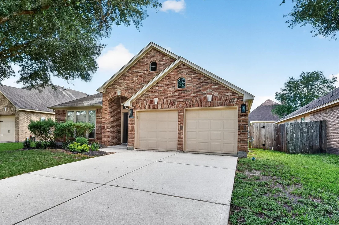 Photo of 5606 Walnut Glen Lane