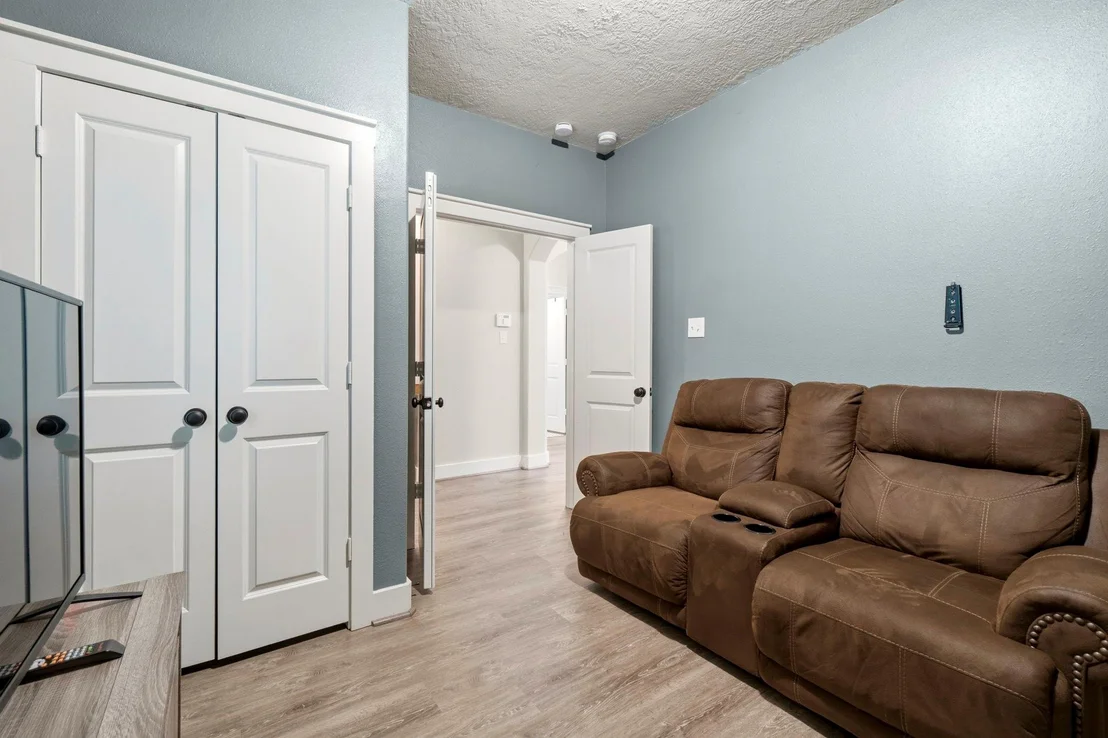 Photo of 418 Commanche Road