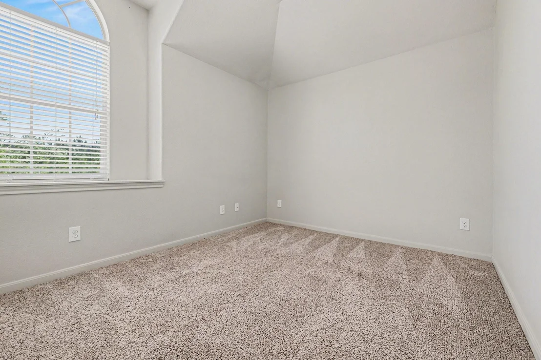 Photo of 4921 Summer Ridge Drive