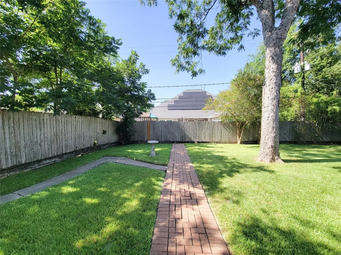 Photo of 4602 Redstart Street