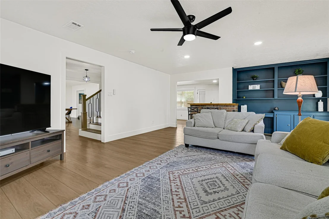 Photo of 723 Loire Lane