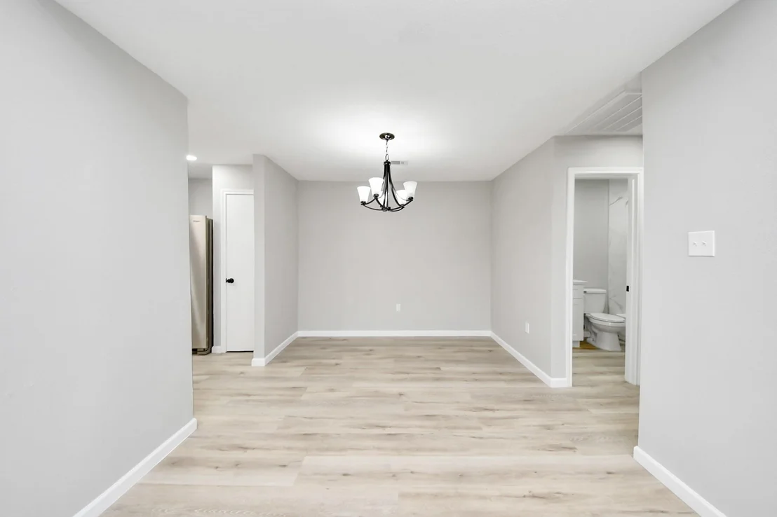 Photo of 5212 Willowview Drive