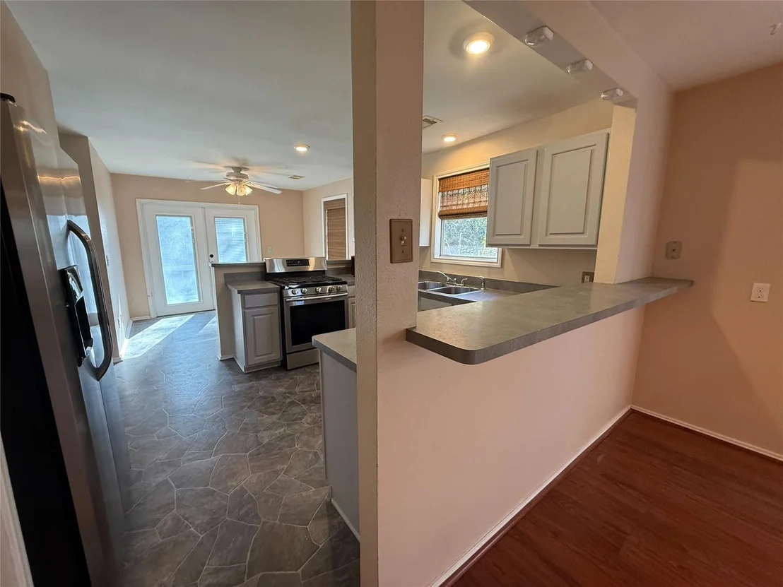 Photo of 13231 Southshore Drive