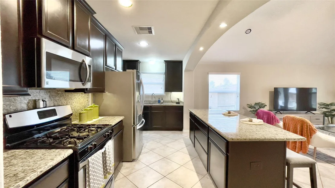 Photo of 21618 Ivory Gate Lane