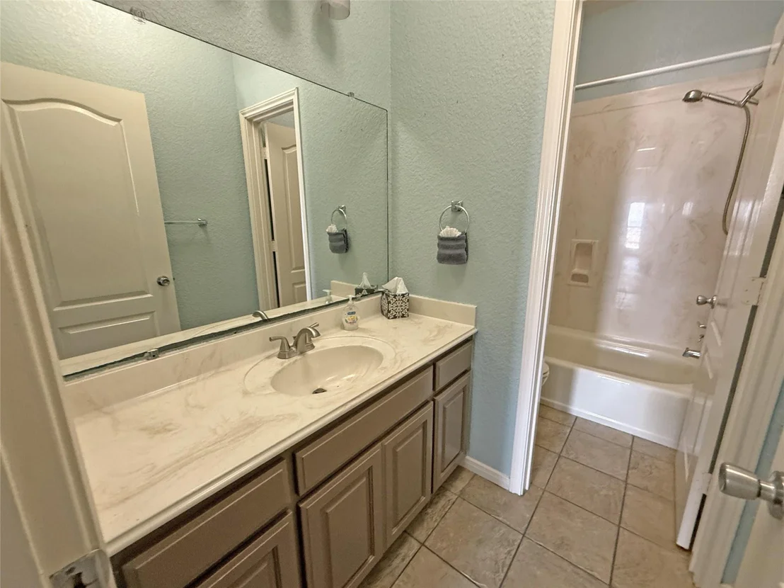 Photo of 4719 Bluewater Drive