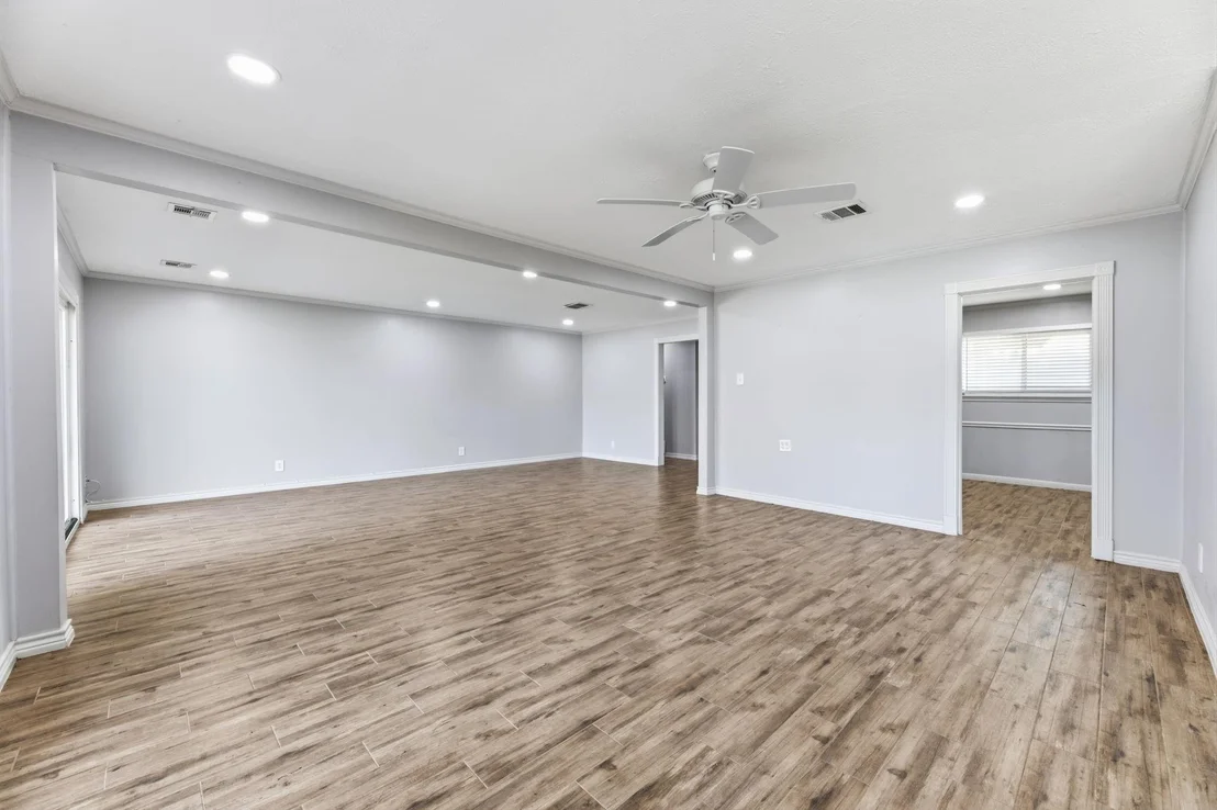 Photo of 9766 Westview Drive