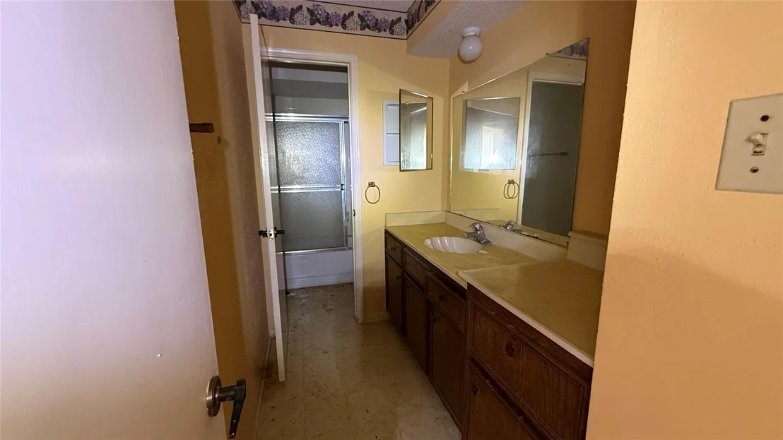 Photo of 4227 Willow Beach Drive