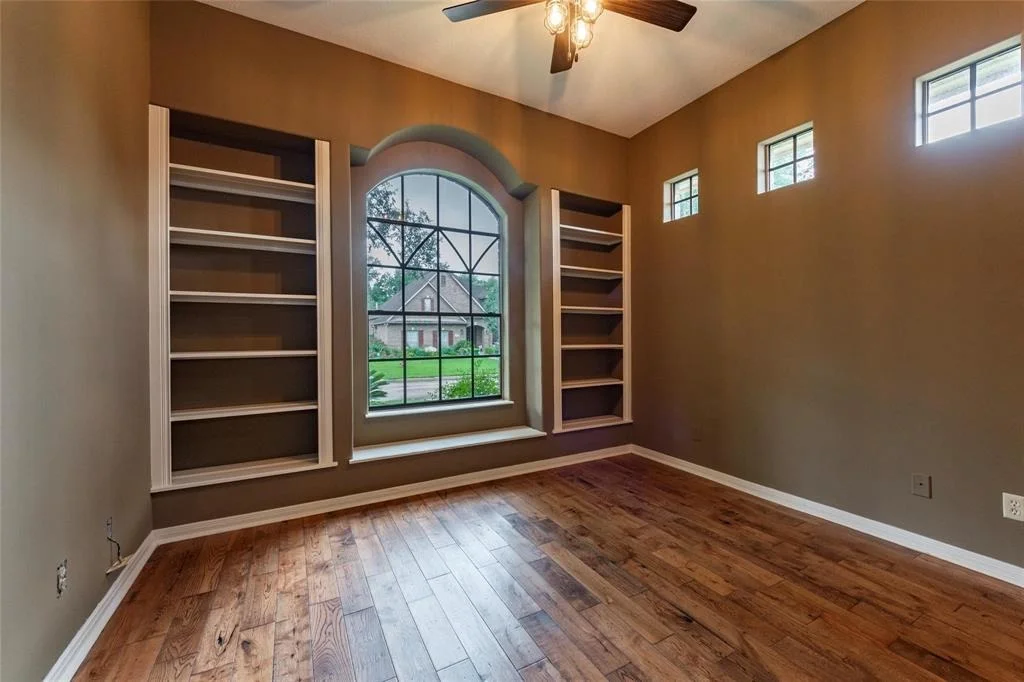 Photo of 2209 Oak Drive