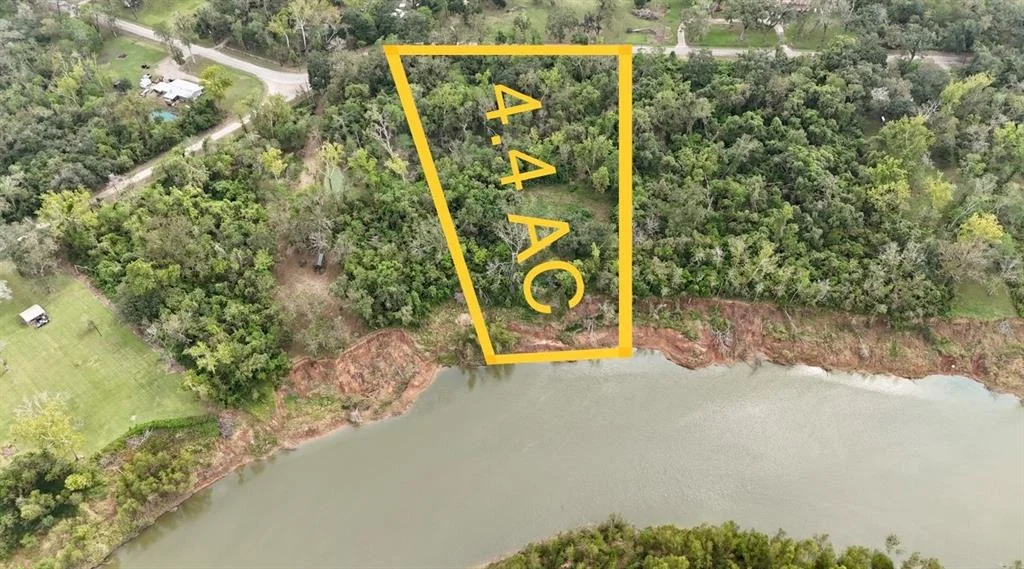 Photo of 226 River Road