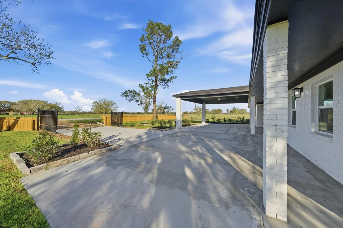 Photo of 6623 County Road 4