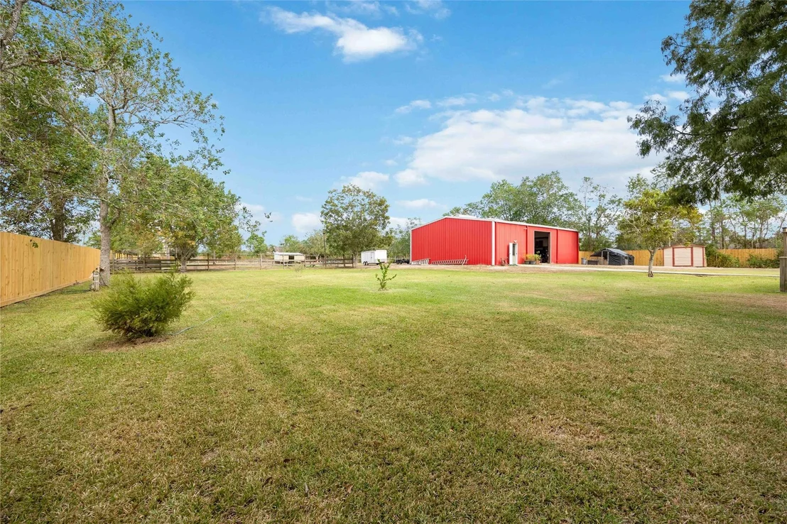Photo of 1290 County Road 145