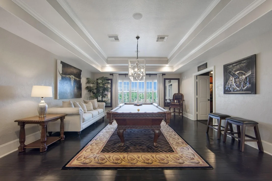 Photo of 17108 Lakeway Park