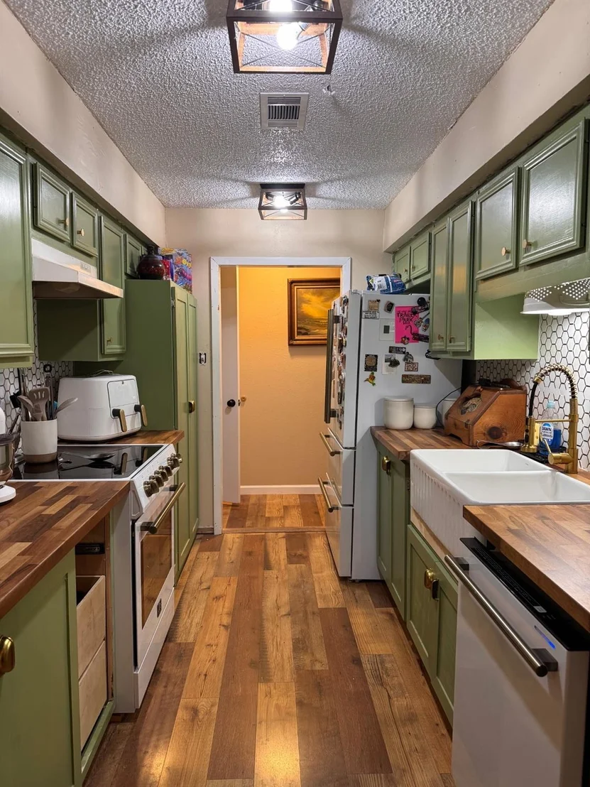 Photo of 75 Coral Gables