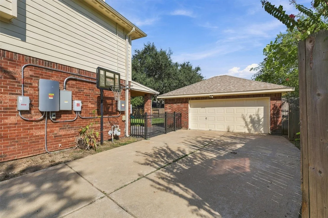 Photo of 1909 Harbour Cove Drive
