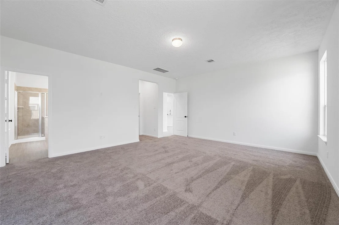 Photo of 800 Imperial Loop