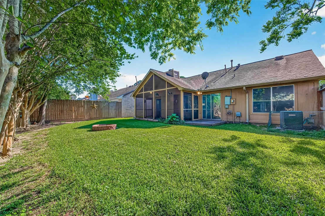 Photo of 3927 Heathersage Drive