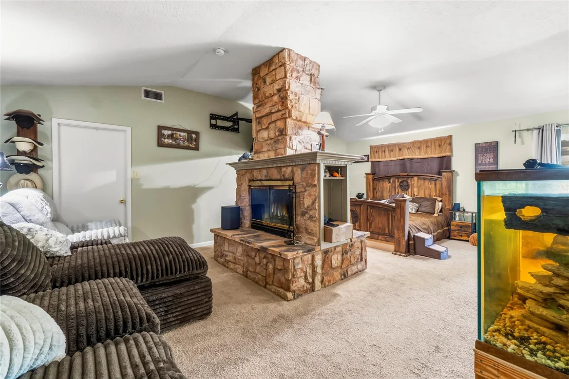 Photo of 146 Creekside Drive