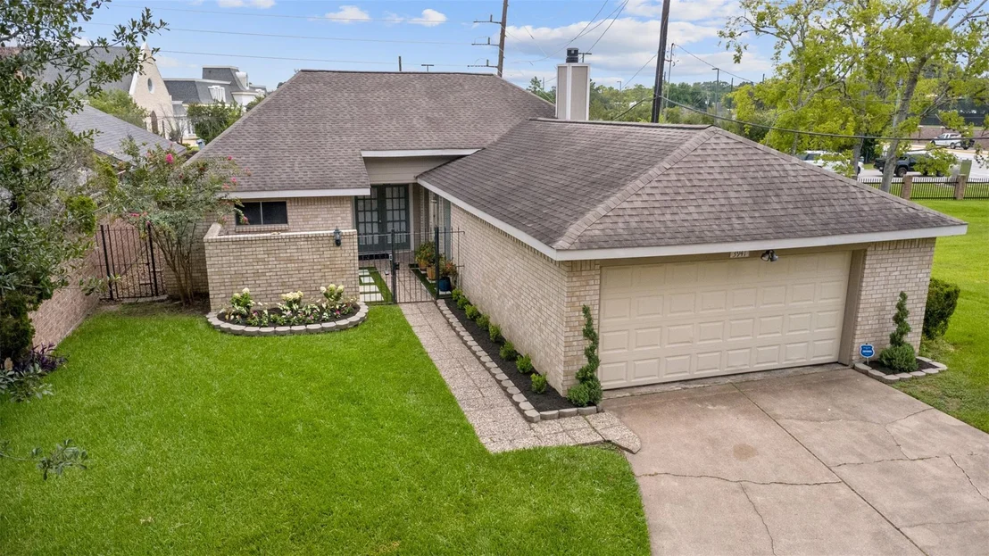 Photo of 3941 Heathersage Drive