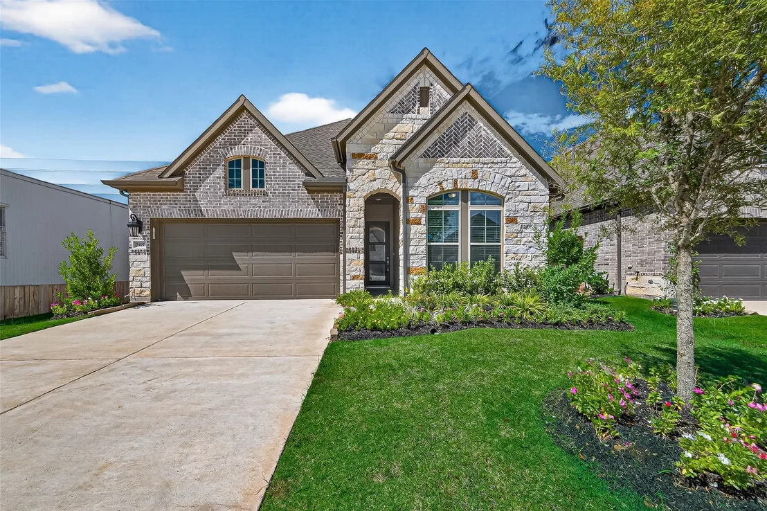 Photo of 2107 Bitter Melon Drive