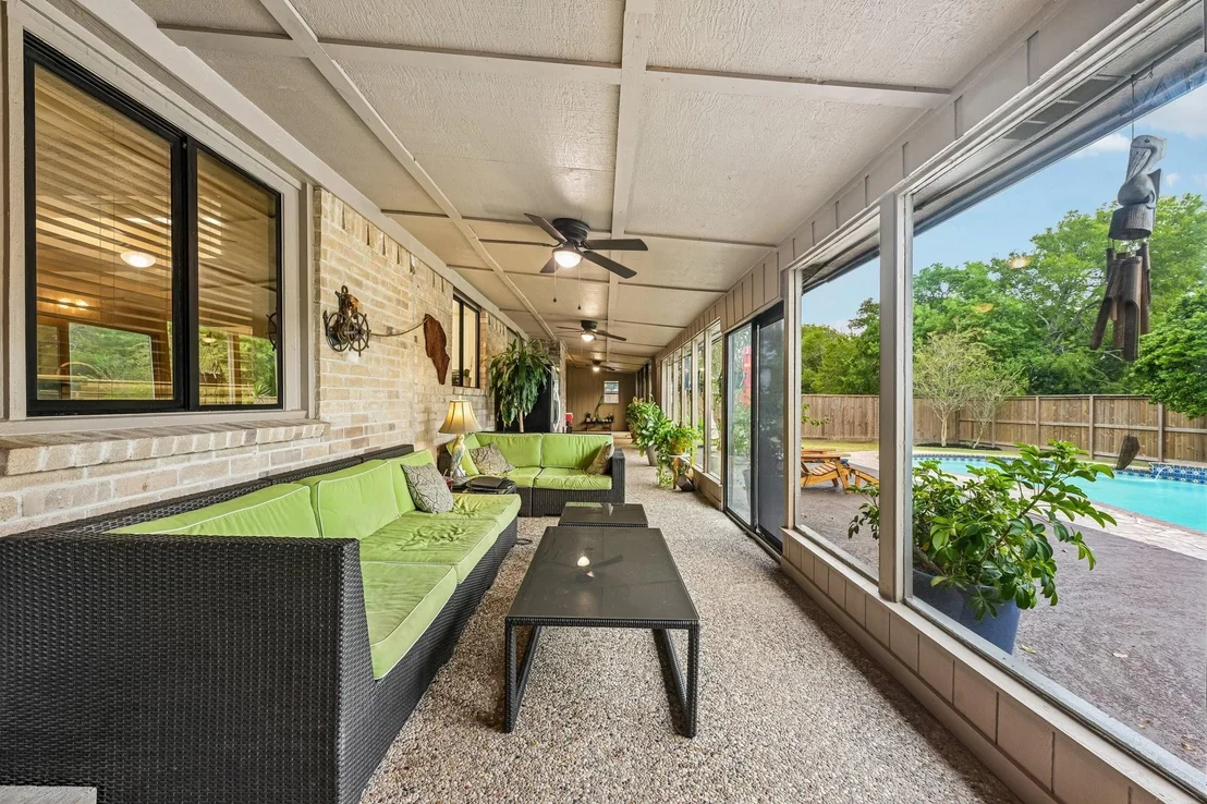 Photo of 2535 Cliff Drive