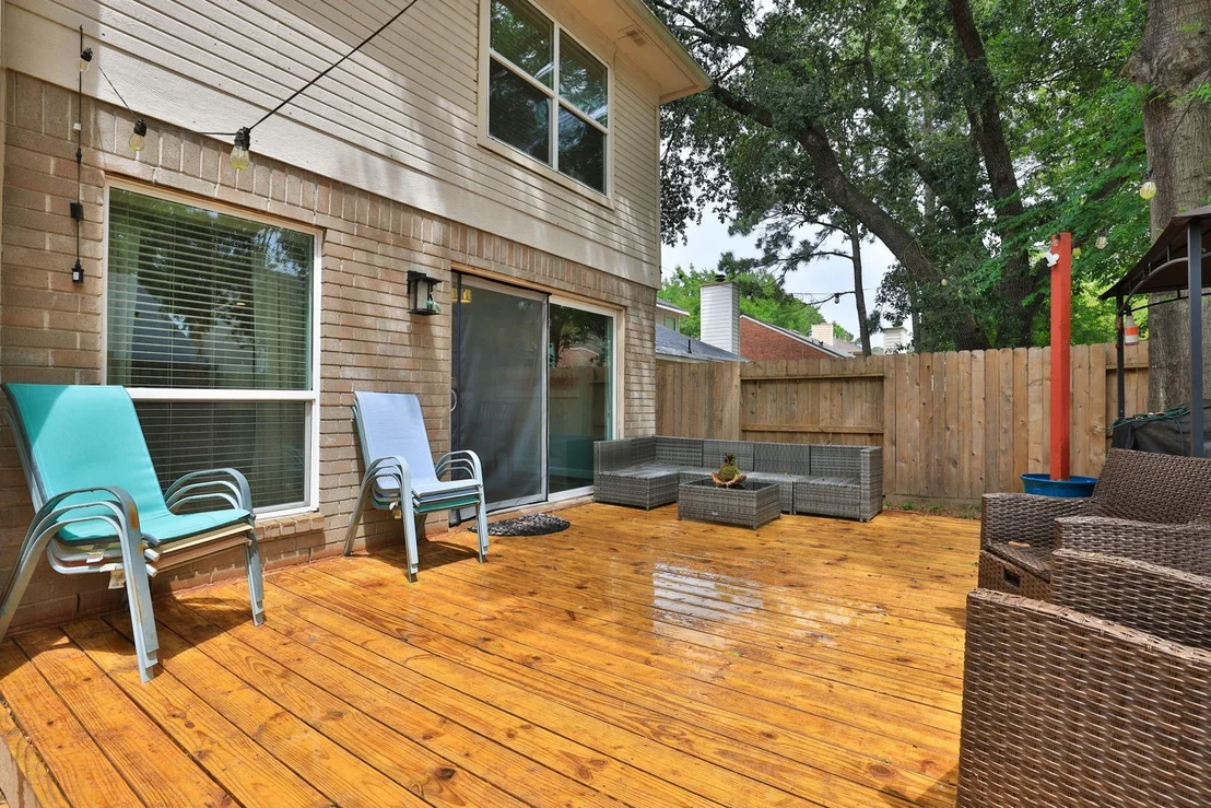 Photo of 8827 Stoney Bend Drive
