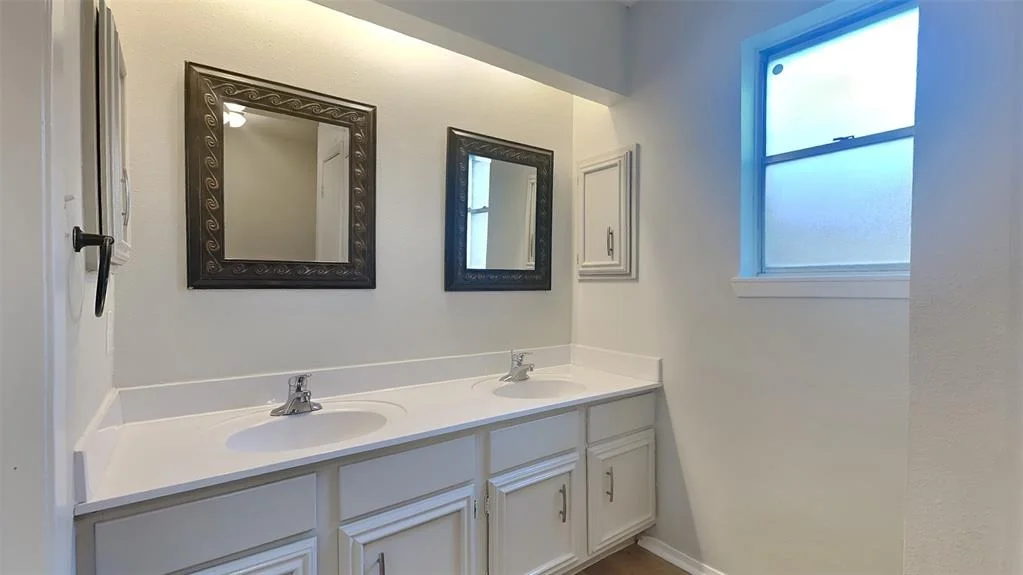 Photo of 5611 Circlegate Drive