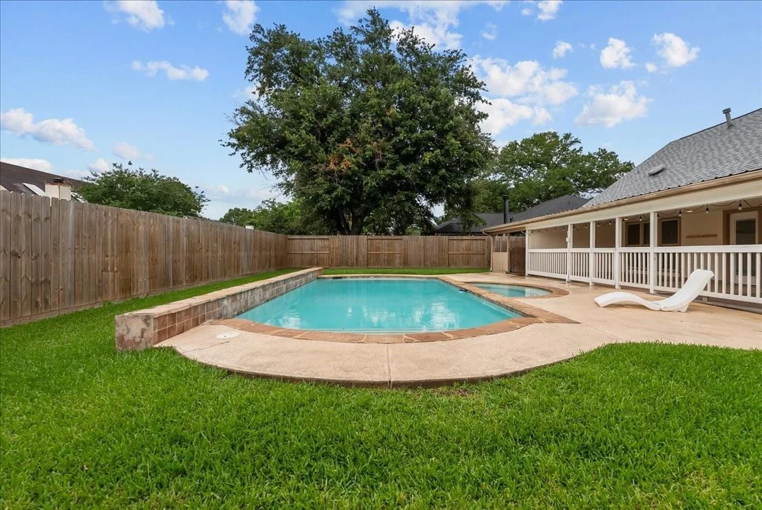 Photo of 423 Starborrough Drive