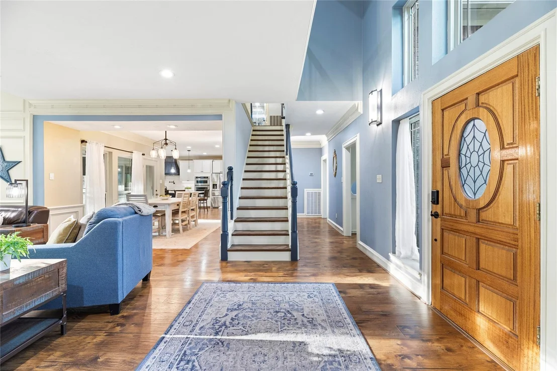 Photo of 2933 E Elm Circle