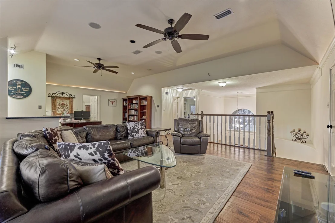 Photo of 147 Sunnyvale W