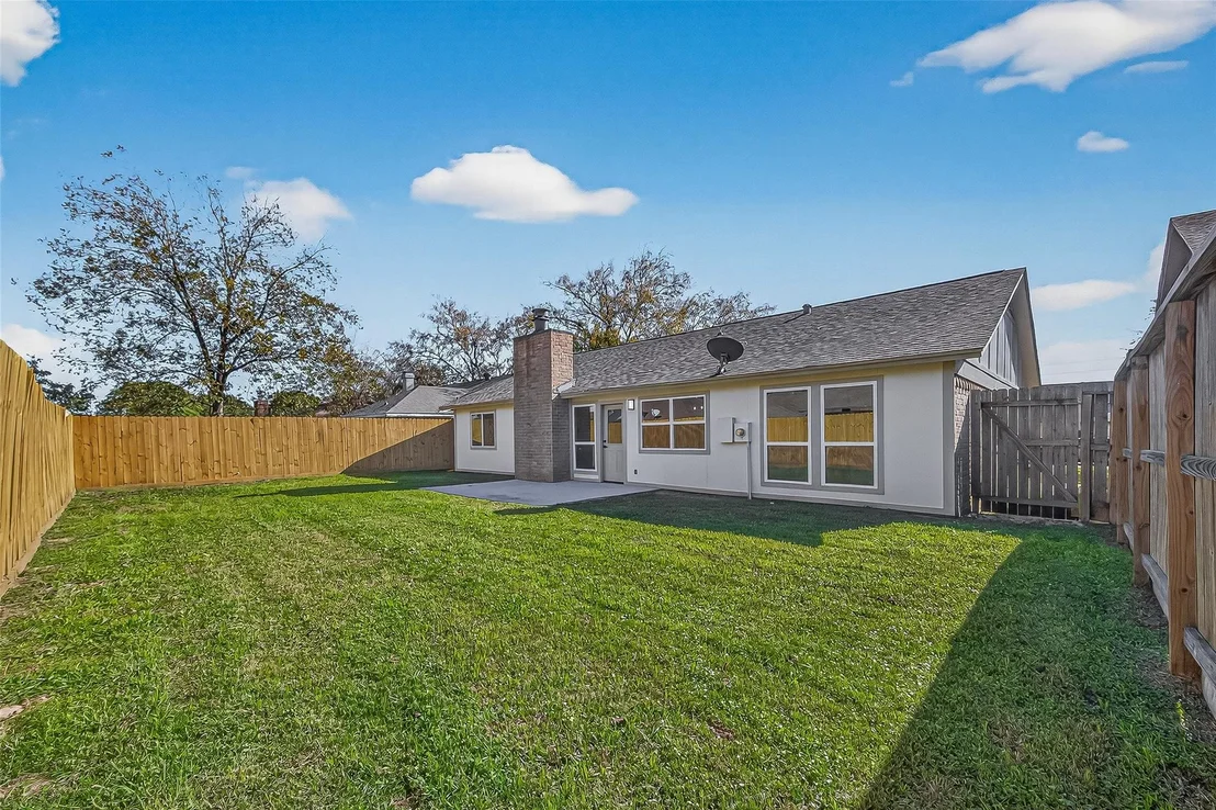 Photo of 5718 Longforest Drive