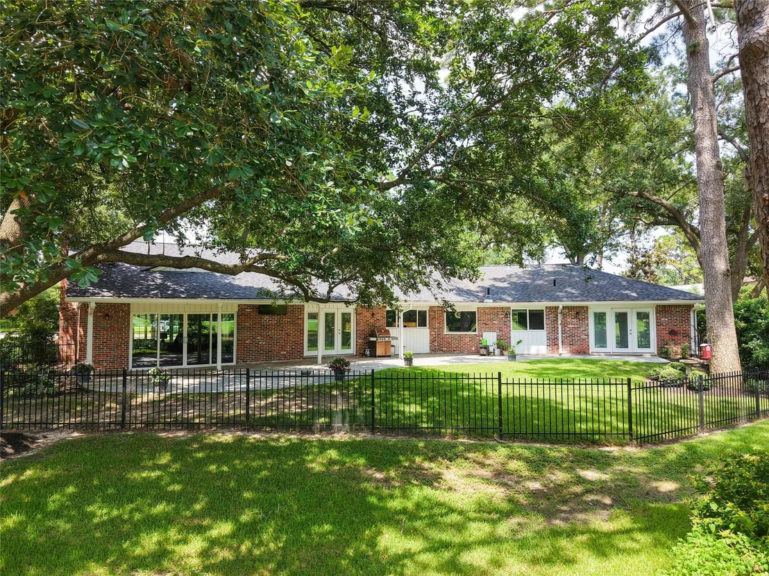 Photo of 5911 Masters Drive